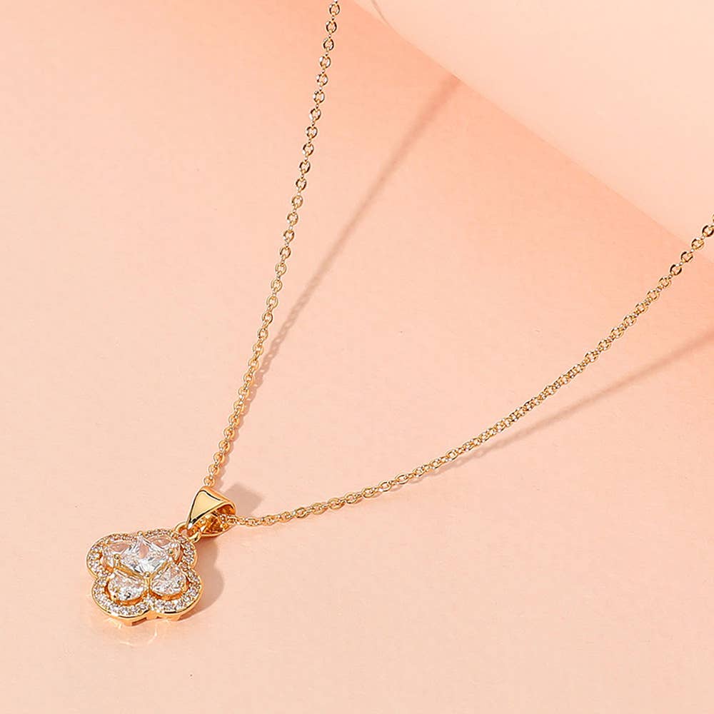 Véda Charm White Stone